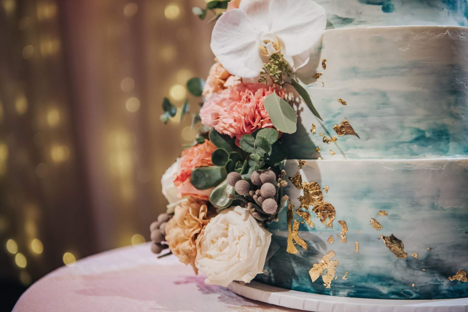 美式婚禮流行的金箔結婚蛋糕